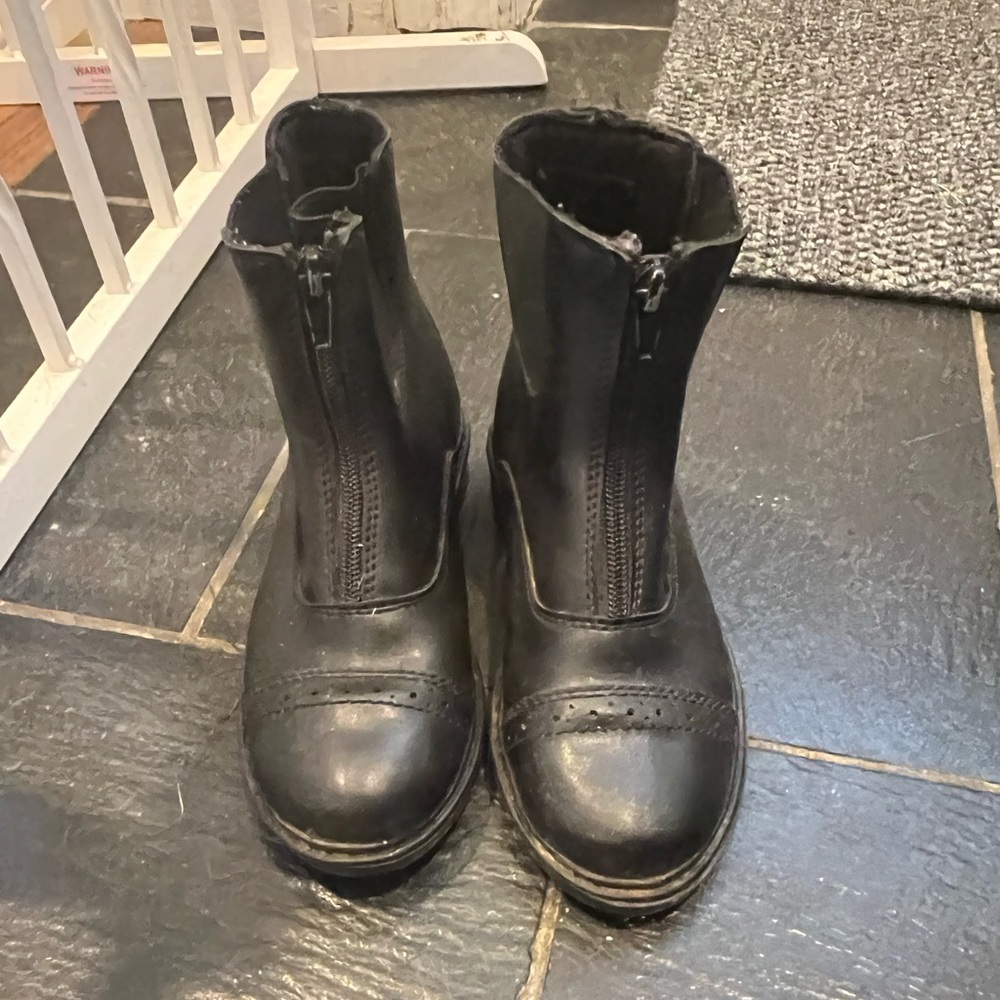 Kids Tuffrider paddock boots size 1